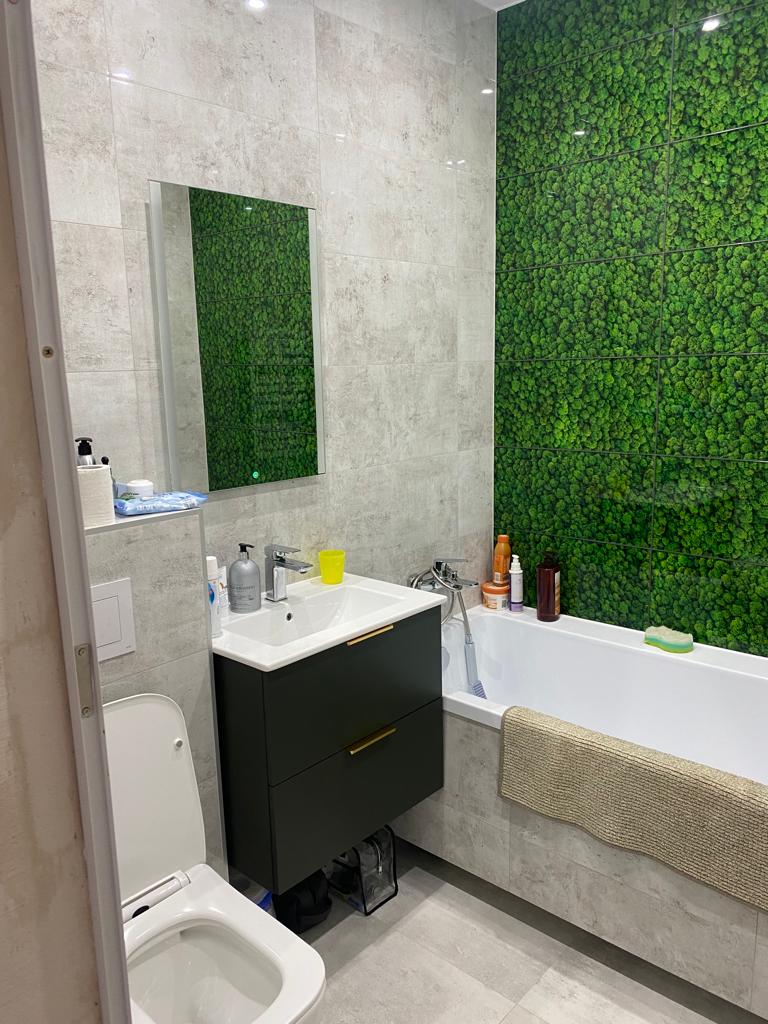 B88150C8-614F-47B7-B4B6-74A988691097 Bathroom